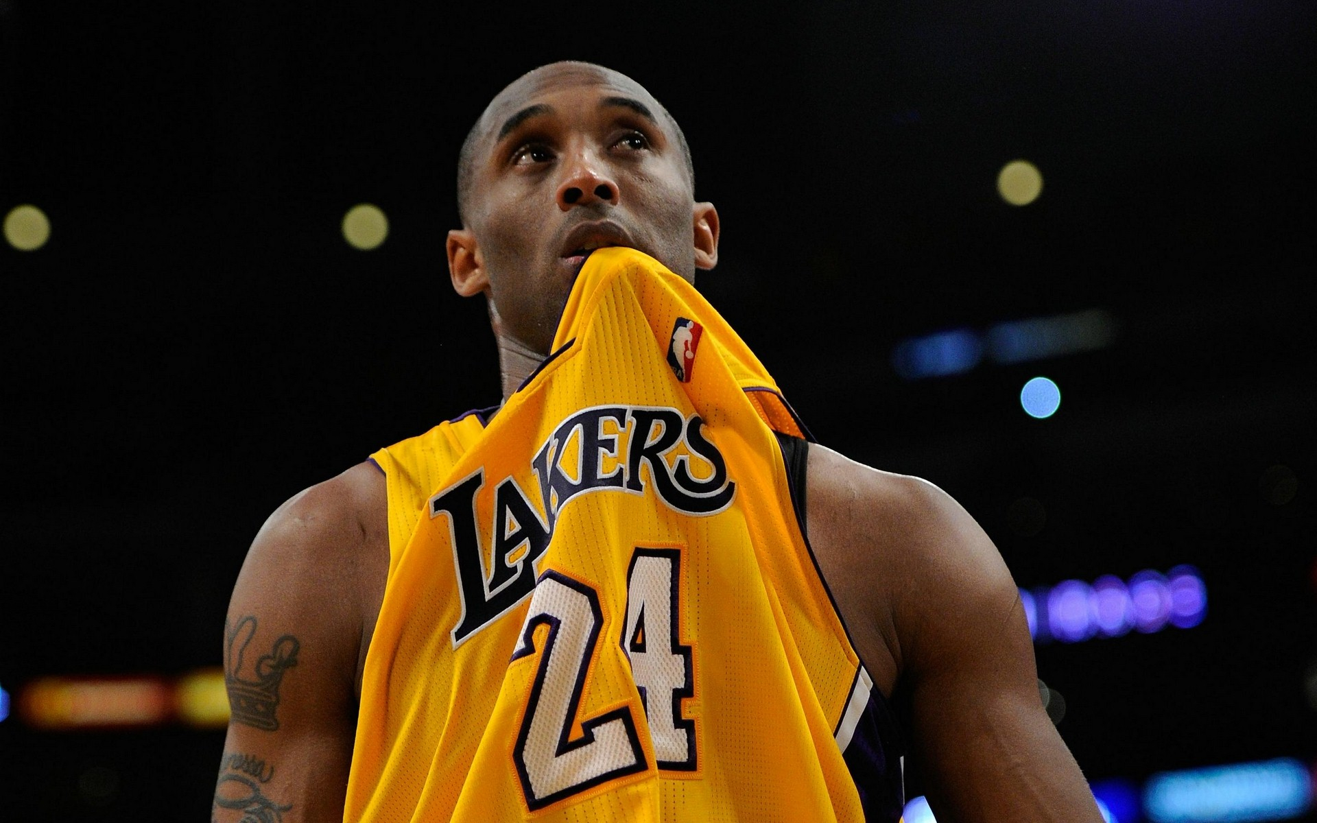 凭借灵活的 凭借灵活的